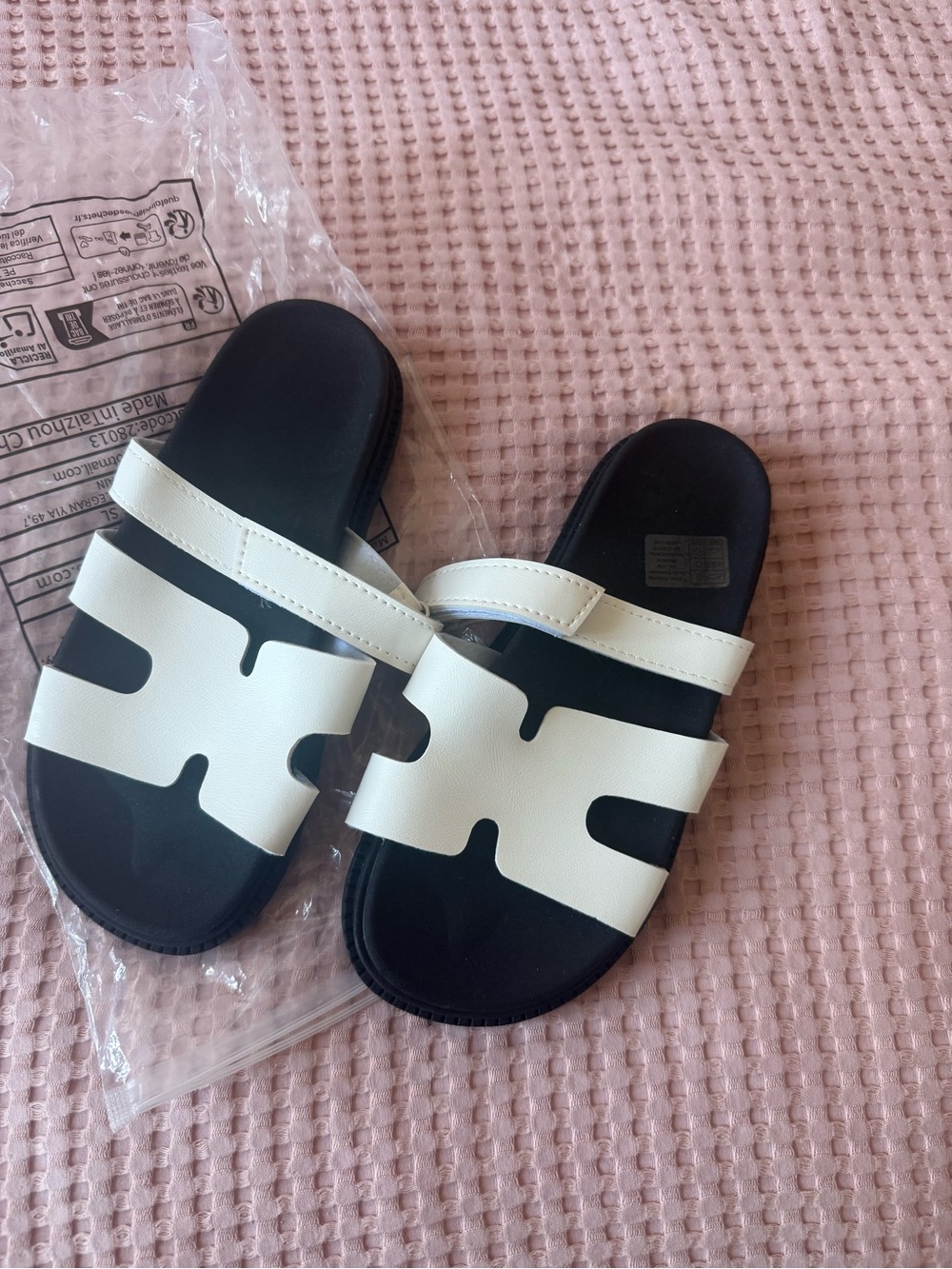 Kids slippers